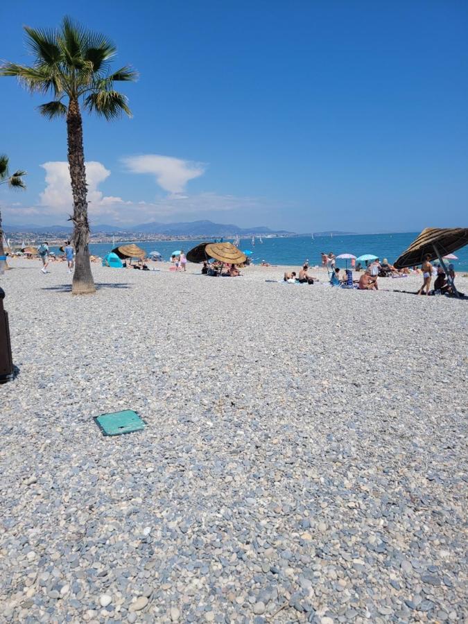 Villeneuve Loubet Plage- Entre Nice Et Cannes Exteriér fotografie