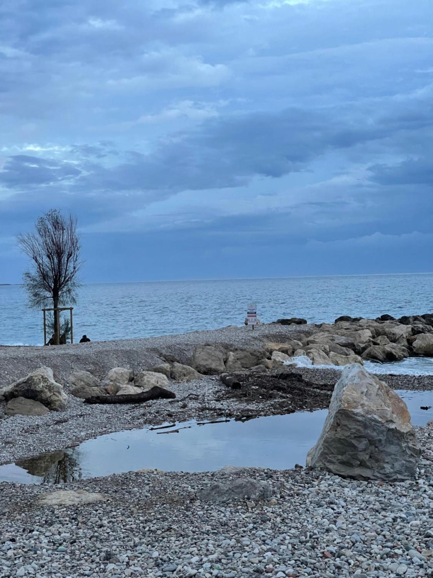 Villeneuve Loubet Plage- Entre Nice Et Cannes Exteriér fotografie